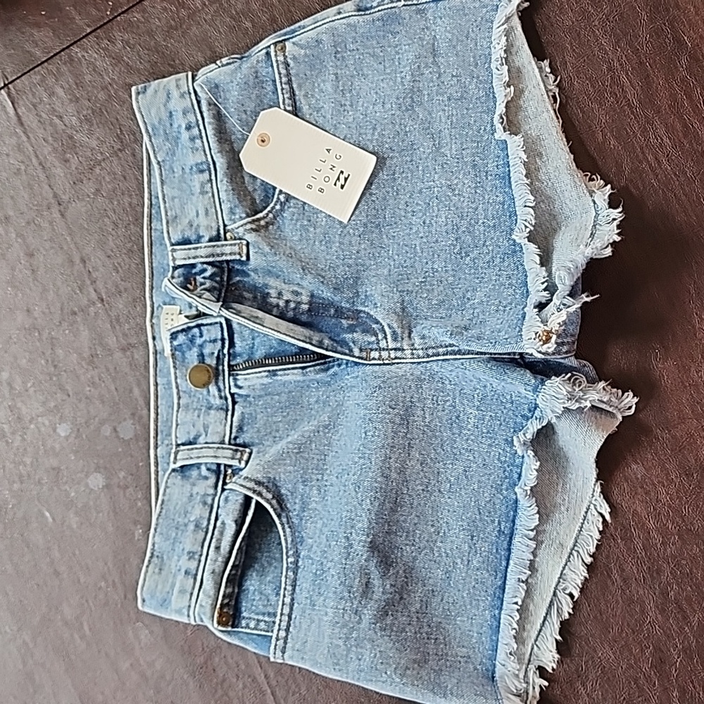 Billabong Shorts